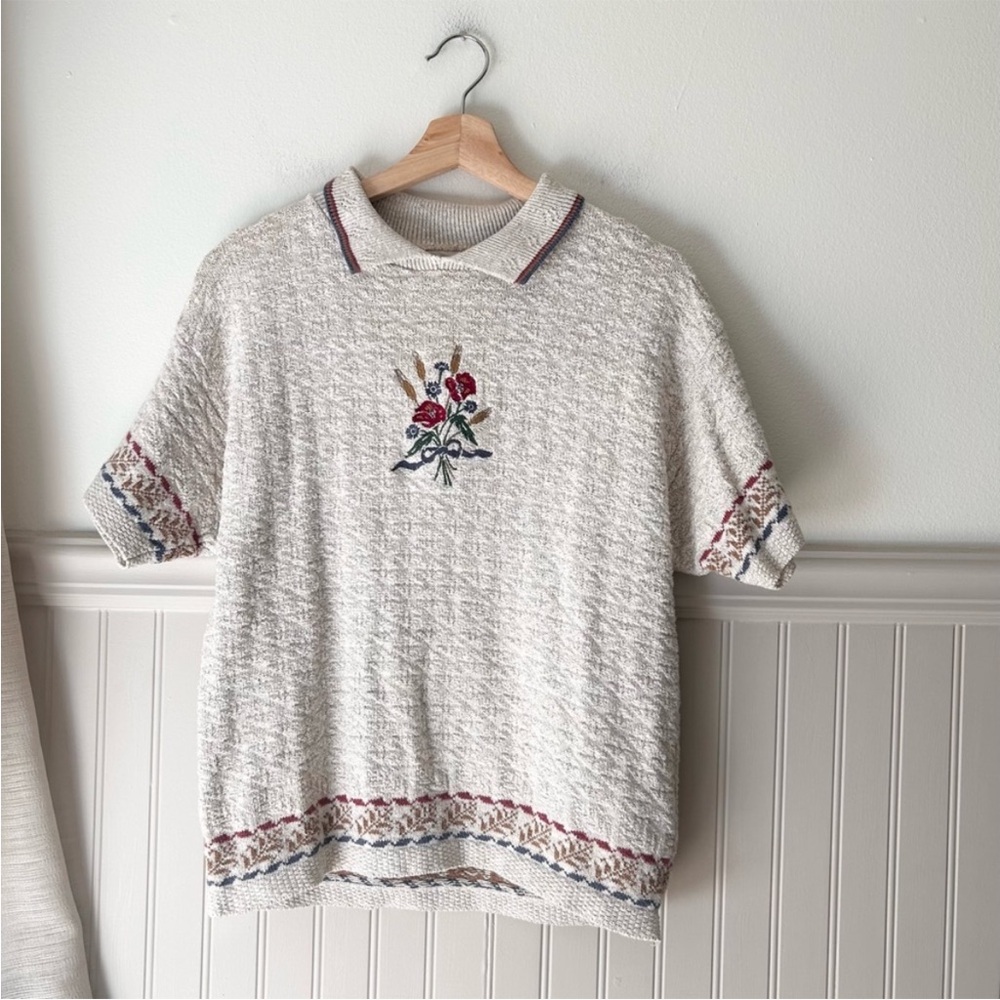 Vintage Winona Beige Embroidered Floral Collared Short Sleeve Sweater Medium